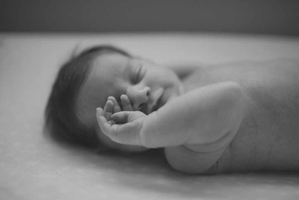 causes-du-sommeil-agite-bebe