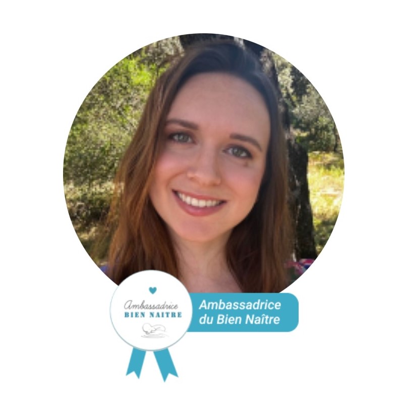 e suis certifiée Ambassadrice Bien Naître par l'école du bien naître de Sonia Krief. Une école où je partage les valeurs professionnelles et le savoir faire à travers les nombreuses formations que j'ai effectué. Je suis également référencée sur le site https://www.mespremiersjours.com/professionnelles/chloe-lagardere/ dédié à l'accompagnement parental.